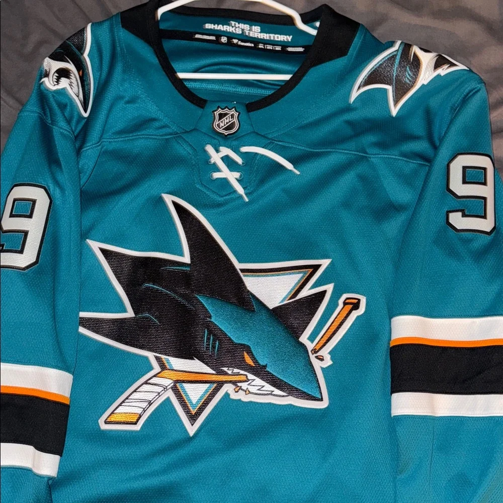 Autographed Sharks Jersey by Evander Kane - Picture 2 of 4